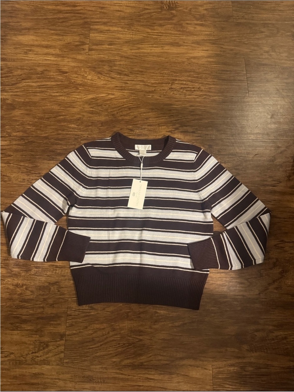 NWT Tuckernuck sweater size medium
